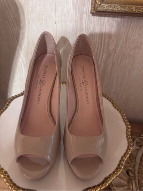 New never worn Chinese Laundry Nude Patent Peep-Toe Heels